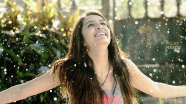 10 Amazing Tips To Feel Happy Instantly