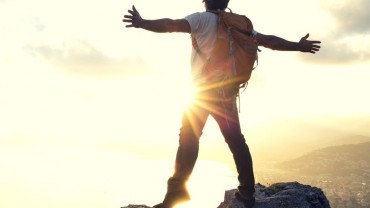 6 Ways That Prove Working Over Waiting Is The True Secret For Happiness