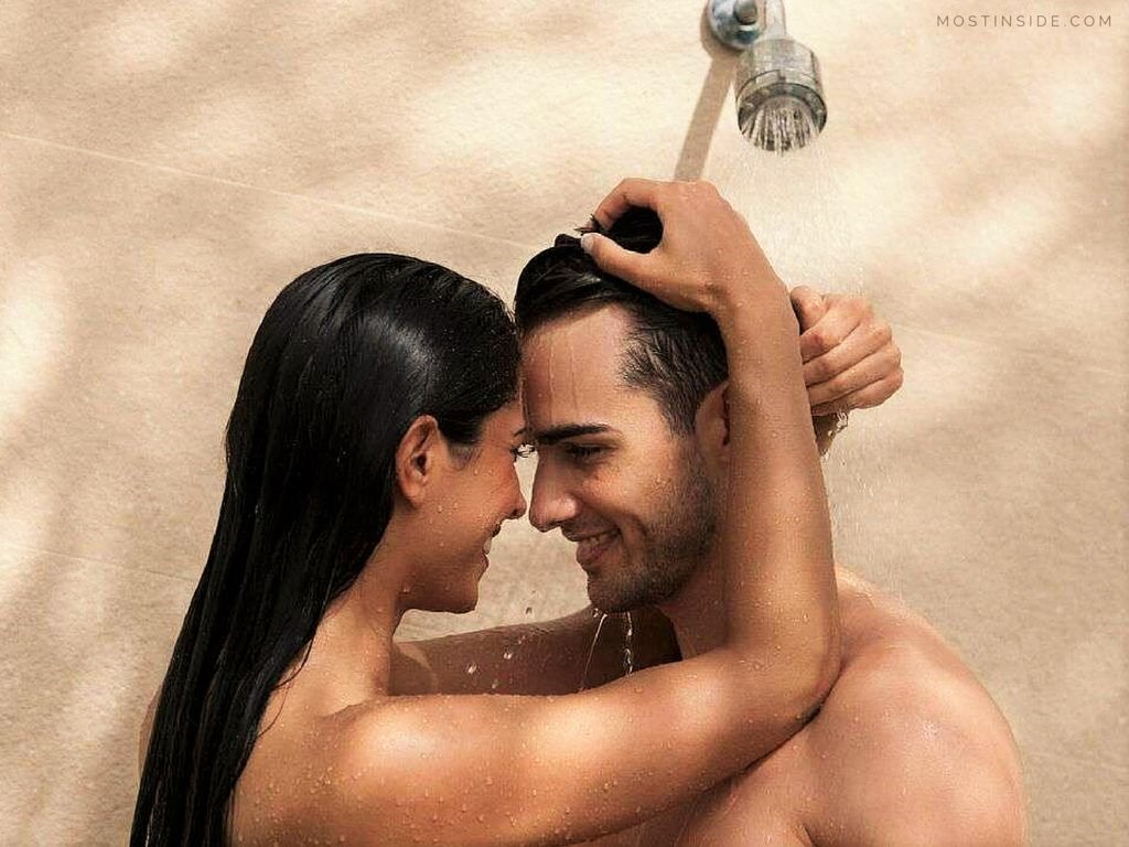 Daddy shower long hair couple