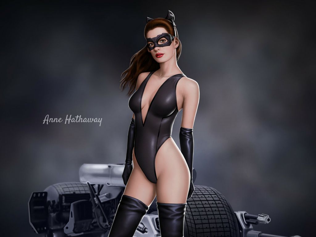 Anne Hathaway in Catwoman Outfit