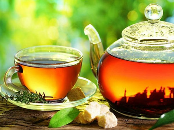 Green Tea for Healthy Colon Green Tea in Glass Cup