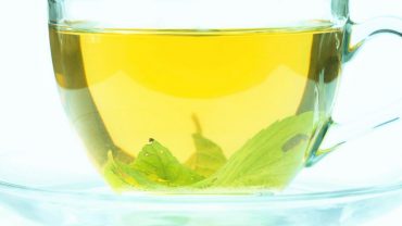 10 Incredible Reasons Why You Need To Start Drinking Green Tea