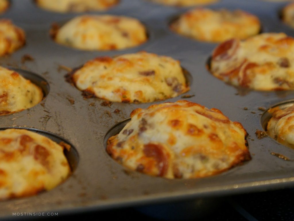 Mini Cauliflower Crust Pizza Bites