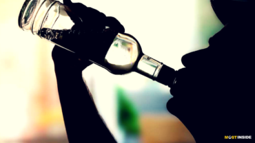 Health Benefits & Hazards of Drinking Vodka
