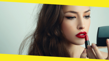 How to Choose the Right Lipstick and Apply it