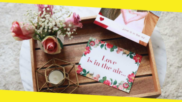 What to Say in a Valentine’s Day Flower Card Message?