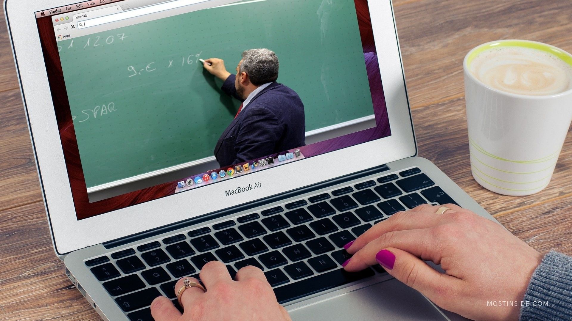 how to create an engaging presentation for the online classroom