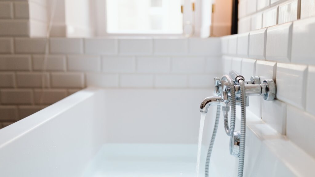 Plumbing for Bath Tub