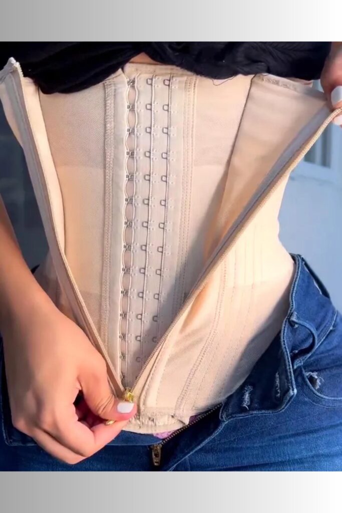 faja with zipper crotch