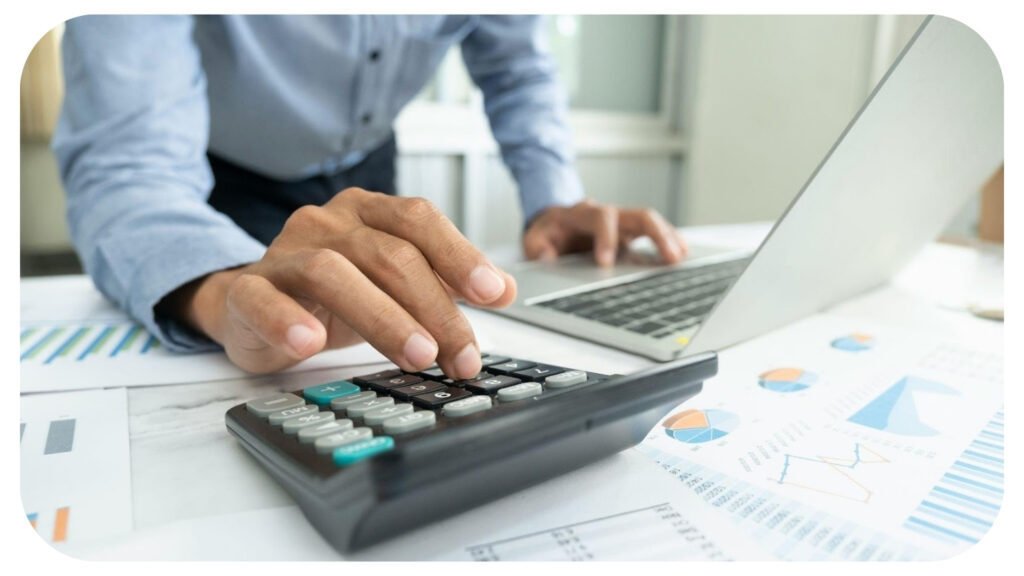 Accountant or banker calculate the cash bill.