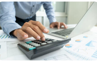 The Benefits of Tracking Your Spending: Tools and Tips