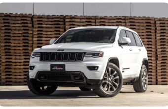 Why Lift Your Jeep? The Top 5 Reasons to Install a Lift Kit