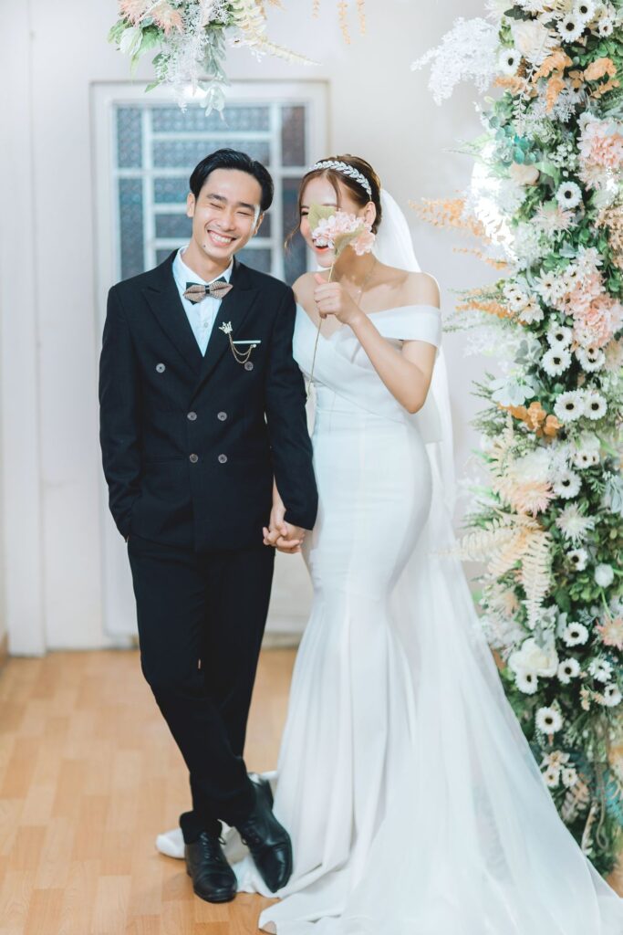 Planning a spectacular wedding is not about budget alone. Discover the vision, venue, flowers, food, and music choices that make a wedding unforgettable.